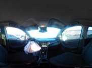 ✅ 2020 Chevrolet Trax LT • VIN: KL7CJPSB5LB326965 • Lot: 43408312. Wystawiony na IAAI z przebiegiem 50 519 mil. Bezpłatny archiwum sprzedaży aukcyjnych z USA i szczegółowy raport historii pojazdu na DreamBid. Zdjęcie 18.