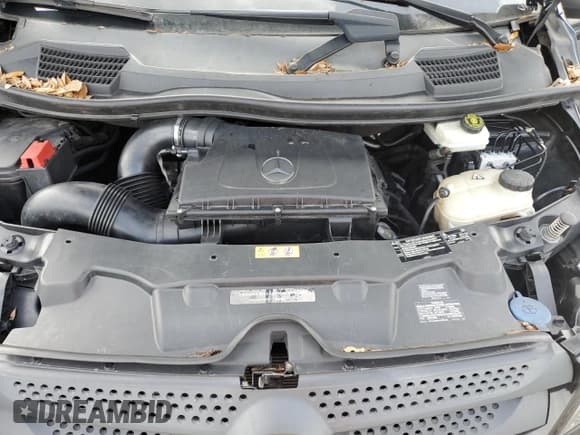 ✅ 2018 Mercedes-Benz Metris Passenger • VIN: WD4PG2EE9J3371237 • Lot: 65760743. Wystawiony na Copart z przebiegiem 156 385 mil. Bezpłatny archiwum sprzedaży aukcyjnych z USA i szczegółowy raport historii pojazdu na DreamBid. Zdjęcie 12.