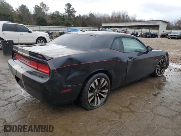 ✅ 2011 Dodge Challenger SRT-8 • VIN: 2B3CJ7DJ9BH550481 • Lot: 83017484. Wystawiony na Copart z przebiegiem 186 450 mil. Bezpłatny archiwum sprzedaży aukcyjnych z USA i szczegółowy raport historii pojazdu na DreamBid. Zdjęcie 3.