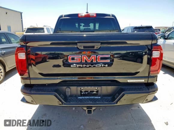 ✅ 2023 GMC Canyon 2WD Elevation • VIN: 1GTP5BEK0P1216375 • Lot: 52756575. Wystawiony na Copart z przebiegiem 39 507 mil. Bezpłatny archiwum sprzedaży aukcyjnych z USA i szczegółowy raport historii pojazdu na DreamBid. Zdjęcie 6.
