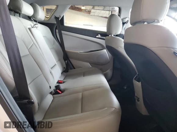 ✅ 2020 Hyundai Tucson SEL • VIN: KM8J3CAL7LU203742 • Lot: 87069465. Wystawiony na Copart z przebiegiem 62 189 mil. Bezpłatny archiwum sprzedaży aukcyjnych z USA i szczegółowy raport historii pojazdu na DreamBid. Zdjęcie 11.