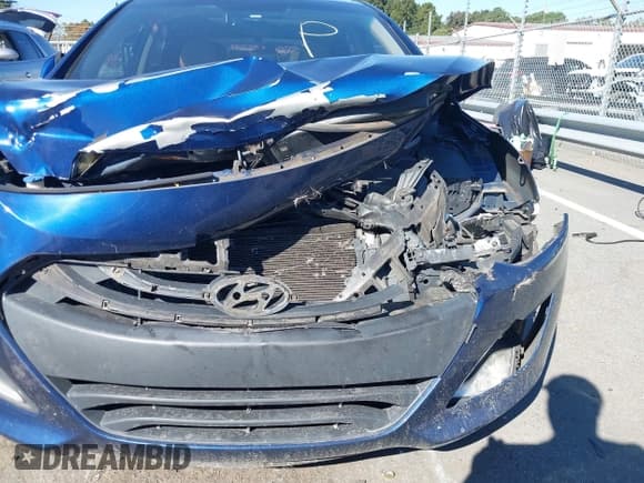 ✅ 2013 Hyundai Elantra • VIN: KMHD35LE4DU105308 • Lot: 43498496. Listed on IAAI with Not provided. Free auction sales archive from the USA and detailed vehicle history report at DreamBid. Image 6.