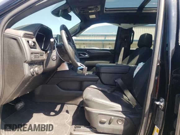 ✅ 2021 Chevrolet Suburban Z71 • VIN: 1GNSKDKD6MR343981 • Lot: 68911614. Wystawiony na Copart z przebiegiem 31 635 mil. Bezpłatny archiwum sprzedaży aukcyjnych z USA i szczegółowy raport historii pojazdu na DreamBid. Zdjęcie 7.