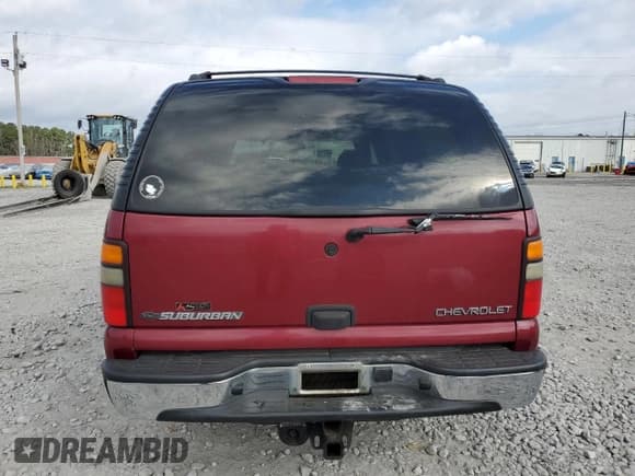 ✅ 2004 Chevrolet Suburban LS • VIN: 3GNFK16Z84G320594 • Лот: 44162395. Опубликован ранее на Copart с пробегом 297 469 миль. Бесплатный доступ к архиву аукционных продаж из США и подробный отчёт об истории автомобиля на DreamBid. Изображение 6.