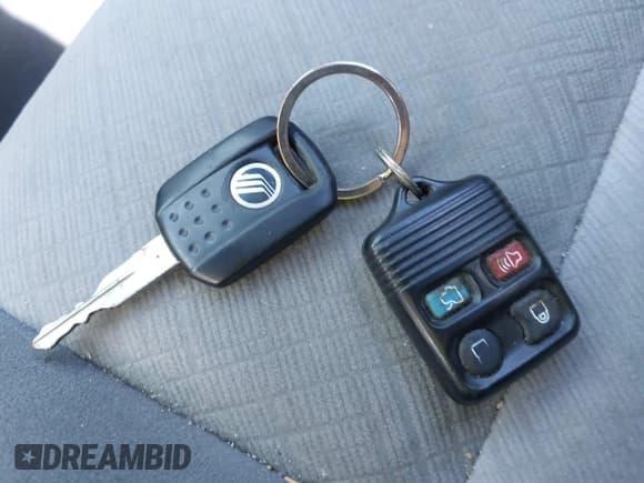 ✅ 2007 Mercury Montego • VIN: 1MEFM40157G604741 • Лот: 42799043. Опубликован ранее на IAAI с пробегом 228 733 миль. Бесплатный доступ к архиву аукционных продаж из США и подробный отчёт об истории автомобиля на DreamBid. Изображение 11.