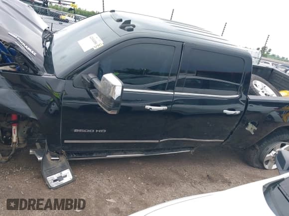 ✅ 2016 Chevrolet Silverado 2500HD LTZ • VIN: 1GC1KWE8XGF204232 • Лот: 42684086. Опубликован ранее на IAAI с пробегом Не указан. Бесплатный доступ к архиву аукционных продаж из США и подробный отчёт об истории автомобиля на DreamBid. Изображение 13.