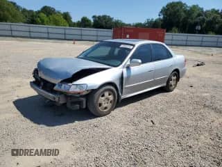 2001 Honda Accord EX с VIN 1HGCG16511A004993, выставлен на аукционе Copart как лот 69480595 с пробегом 227 702 миль миль и Списание • Salvage title. История ставок и продаж доступна на DreamBid. Изображение 1.
