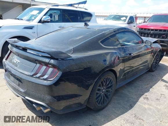 ✅ 2020 Ford Mustang GT • VIN: 1FA6P8CF7L5178862 • Lot: 43121880. Listed on IAAI with 58,992 mi. Free auction sales archive from the USA and detailed vehicle history report at DreamBid. Image 4.