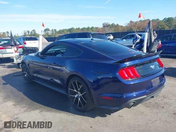 ✅ 2019 Ford Mustang EcoBoost • VIN: 1FA6P8THXK5178113 • Lot: 43690364. Wystawiony na IAAI z przebiegiem 78 980 mil. Bezpłatny archiwum sprzedaży aukcyjnych z USA i szczegółowy raport historii pojazdu na DreamBid. Zdjęcie 3.
