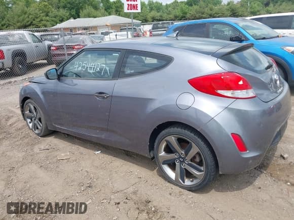 ✅ 2016 Hyundai Veloster • VIN: KMHTC6AD4GU303242 • Лот: 42544127. Опубликован ранее на IAAI с пробегом 80 747 миль. Бесплатный доступ к архиву аукционных продаж из США и подробный отчёт об истории автомобиля на DreamBid. Изображение 3.