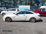 ✅ 2013 Mercedes-Benz E 350 • VIN: WDDKJ8JB7DF211306 • Lot: 43376961. Listed on IAAI with 209,401 mi. Free auction sales archive from the USA and detailed vehicle history report at DreamBid. Image 14.