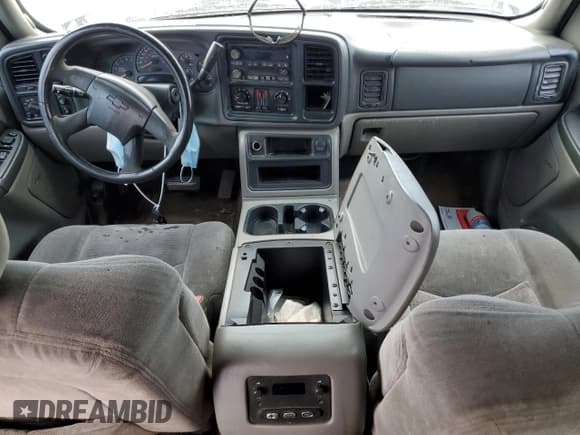 ✅ 2003 Chevrolet Suburban LS • VIN: 3GNFK16Z63G327977 • Лот: 63325005. Опубликован ранее на Copart с пробегом Не указан. Бесплатный доступ к архиву аукционных продаж из США и подробный отчёт об истории автомобиля на DreamBid. Изображение 8.