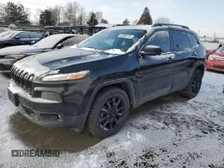 ✅ 2014 Jeep Cherokee Altitude • VIN: 1C4PJMCS4EW296144 • Lot: 45006155. Wystawiony na Copart z przebiegiem 106 411 mil. Bezpłatny archiwum sprzedaży aukcyjnych z USA i szczegółowy raport historii pojazdu na DreamBid. Zdjęcie 1.