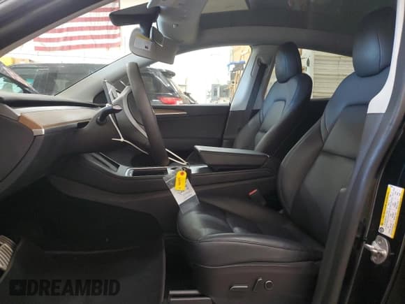 ✅ 2022 Tesla Model Y Performance • VIN: 7SAYGDEF9NF552904 • Лот: 68789695. Опубликован ранее на Copart с пробегом 51 900 миль. Бесплатный доступ к архиву аукционных продаж из США и подробный отчёт об истории автомобиля на DreamBid. Изображение 7.