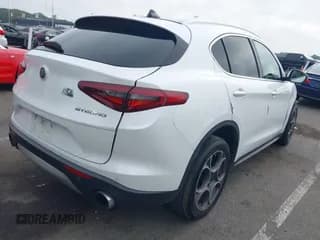 ✅ 2018 Alfa Romeo Stelvio Ti • VIN: ZASFAKBN1J7B83520 • Lot: 43290237. Wystawiony na IAAI z przebiegiem Nie podano. Bezpłatny archiwum sprzedaży aukcyjnych z USA i szczegółowy raport historii pojazdu na DreamBid. Zdjęcie 4.
