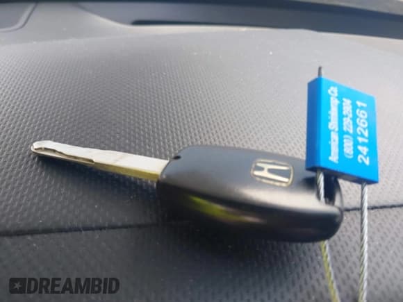 ✅ 2012 Honda Ridgeline Sport • VIN: 5FPYK1F79CB453957 • Lot: 42868526. Listed on IAAI with 185,991 mi. Free auction sales archive from the USA and detailed vehicle history report at DreamBid. Image 11.