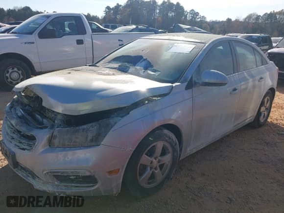 ✅ 2016 Chevrolet Cruze LT • VIN: 1G1PE5SB8G7202011 • Лот: 43729525. Опубликован ранее на IAAI с пробегом Не указан. Бесплатный доступ к архиву аукционных продаж из США и подробный отчёт об истории автомобиля на DreamBid. Изображение 2.