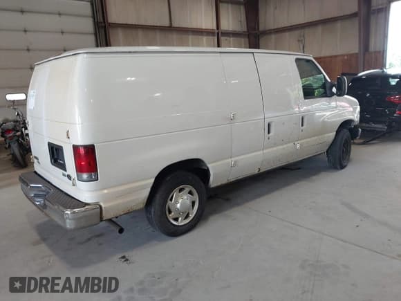 ✅ 2011 Ford Econoline Cargo Commercial • VIN: 1FTNE1EW1BDA17119 • Lot: 42747175. Listed on IAAI with 151,830 mi. Free auction sales archive from the USA and detailed vehicle history report at DreamBid. Image 4.