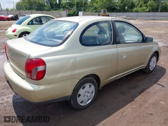 ✅ 2002 Toyota ECHO • VIN: JTDAT123320245936 • Lot: 42904392. Wystawiony na IAAI z przebiegiem 134 751 mil. Bezpłatny archiwum sprzedaży aukcyjnych z USA i szczegółowy raport historii pojazdu na DreamBid. Zdjęcie 4.