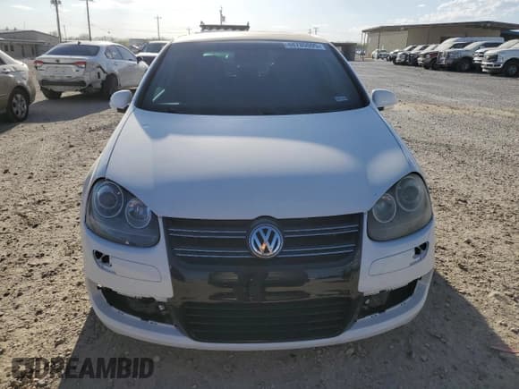 ✅ 2008 Volkswagen R32 • VIN: WVWKC71K28W028240 • Lot: 48785595. Wystawiony na Copart z przebiegiem 158 491 mil. Bezpłatny archiwum sprzedaży aukcyjnych z USA i szczegółowy raport historii pojazdu na DreamBid. Zdjęcie 5.