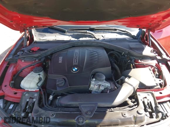 ✅ 2012 BMW 3 Series 335i • VIN: WBA3A9C51CFX59857 • Lot: 43603364. Wystawiony na IAAI z przebiegiem 92 643 mil. Bezpłatny archiwum sprzedaży aukcyjnych z USA i szczegółowy raport historii pojazdu na DreamBid. Zdjęcie 10.