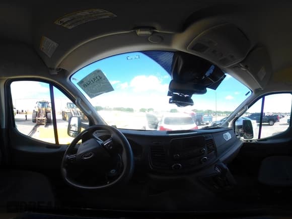 ✅ 2021 Ford Transit Cargo • VIN: 1FTBR3X89MKA54791 • Lot: 42515449. Wystawiony na IAAI z przebiegiem 57 847 mil. Bezpłatny archiwum sprzedaży aukcyjnych z USA i szczegółowy raport historii pojazdu na DreamBid. Zdjęcie 19.