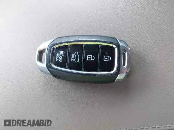 2019 Hyundai Santa Fe Ultimate z VIN 5NMS53AD8KH061810, wystawiony jako IAAI lot #42481330 z przebiegiem 96 030 mil mil oraz . Historia ofert i sprzedaży dostępna na DreamBid. Obrazek 11.