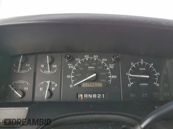 ✅ 1994 Ford F-250 • VIN: 1FTHX26G6RKB59685 • Лот: 93968845. Опубликован ранее на Copart с пробегом 211 744 миль. Бесплатный доступ к архиву аукционных продаж из США и подробный отчёт об истории автомобиля на DreamBid. Изображение 9.