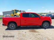 ✅ 2020 Chevrolet Silverado 1500 RST • VIN: 3GCUYEED1LG126855 • Lot: 42819335. Wystawiony na IAAI z przebiegiem 82 684 mil. Bezpłatny archiwum sprzedaży aukcyjnych z USA i szczegółowy raport historii pojazdu na DreamBid. Zdjęcie 13.