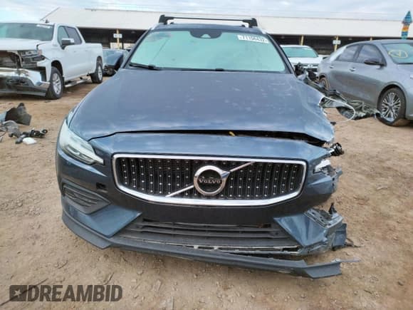 ✅ 2020 Volvo V60 • VIN: YV4102WK6L1034139 • Лот: 71106432. Опубликован ранее на Copart с пробегом Не указан. Бесплатный доступ к архиву аукционных продаж из США и подробный отчёт об истории автомобиля на DreamBid. Изображение 5.
