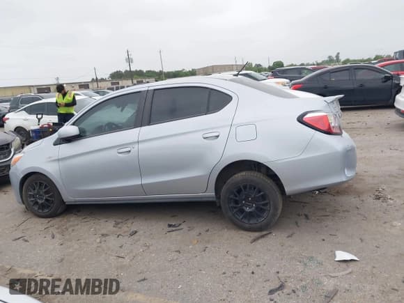 ✅ 2022 Mitsubishi Mirage ES • VIN: ML32FUFJ2NHF07754 • Lot: 41952007. Wystawiony na IAAI z przebiegiem 40 567 mil. Bezpłatny archiwum sprzedaży aukcyjnych z USA i szczegółowy raport historii pojazdu na DreamBid. Zdjęcie 14.