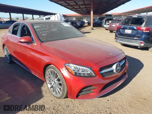 ✅ 2019 Mercedes-Benz C 300 • VIN: 55SWF8DB4KU308892 • Lot: 43566303. Wystawiony na IAAI z przebiegiem 170 253 mil. Bezpłatny archiwum sprzedaży aukcyjnych z USA i szczegółowy raport historii pojazdu na DreamBid. Zdjęcie 6.