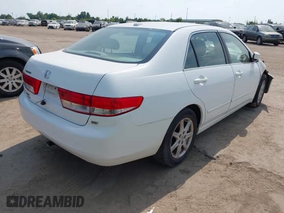 ✅ 2004 Honda Accord EX • VIN: 1HGCM66504A043181 • Lot: 43040458. Listed on IAAI with 140,037 mi. Free auction sales archive from the USA and detailed vehicle history report at DreamBid. Image 4.