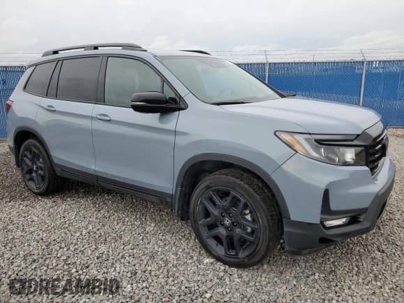 ✅ 2024 Honda Passport Black Edition • VIN: 5FNYF8H85RB500423 • Lot: 67436455. Listed on Copart with 32,844 mi. Free auction sales archive from the USA and detailed vehicle history report at DreamBid. Image 4.