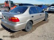 ✅ 2000 Honda Civic LX • VIN: 1HGEJ6678YL062428 • Lot: 43619801. Listed on IAAI with 182,463 mi. Free auction sales archive from the USA and detailed vehicle history report at DreamBid. Image 4.