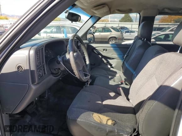 ✅ 2006 Chevrolet Silverado 1500 Work Truck • VIN: 1GCEC19V56E188981 • Лот: 76385944. Опубликован ранее на Copart с пробегом 255 554 миль. Бесплатный доступ к архиву аукционных продаж из США и подробный отчёт об истории автомобиля на DreamBid. Изображение 7.