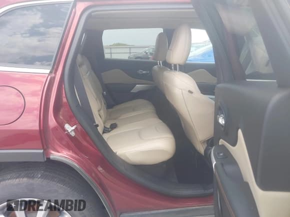 ✅ 2018 Jeep Cherokee Limited • VIN: 1C4PJMDX8JD612726 • Лот: 42828597. Опубликован ранее на IAAI с пробегом 90 297 миль. Бесплатный доступ к архиву аукционных продаж из США и подробный отчёт об истории автомобиля на DreamBid. Изображение 8.