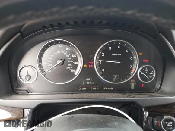 ✅ 2017 BMW X5 xDrive35i • VIN: 5UXKR0C32H0V73867 • Lot: 58542465. Listed on Copart with 96,560 mi. Free auction sales archive from the USA and detailed vehicle history report at DreamBid. Image 9.