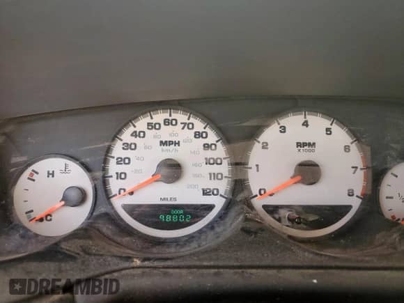 2005 Dodge Neon SXT z VIN 1B3ES56C45D254357, wystawiony jako Copart lot #59498105 z przebiegiem 98 802 mil mil oraz Szkoda całkowita • Salvage title. Historia ofert i sprzedaży dostępna na DreamBid. Obrazek 9.