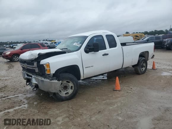 ✅ 2011 Chevrolet Silverado 2500HD • VIN: 1GC2CVC83BZ209973 • Lot: 44789695. Wystawiony na Copart z przebiegiem 189 925 mil. Bezpłatny archiwum sprzedaży aukcyjnych z USA i szczegółowy raport historii pojazdu na DreamBid. Zdjęcie 1.