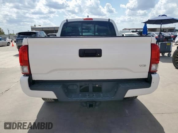 ✅ 2016 Toyota Tacoma TRD Sport • VIN: 5TFRZ5CN0GX003046 • Lot: 70905475. Listed on Copart with 73,182 mi. Free auction sales archive from the USA and detailed vehicle history report at DreamBid. Image 6.