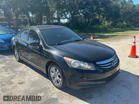 ✅ 2012 Honda Accord SE • VIN: 1HGCP2F6XCA037136 • Lot: 93138505. Wystawiony na Copart z przebiegiem 213 878 mil. Bezpłatny archiwum sprzedaży aukcyjnych z USA i szczegółowy raport historii pojazdu na DreamBid. Zdjęcie 1.