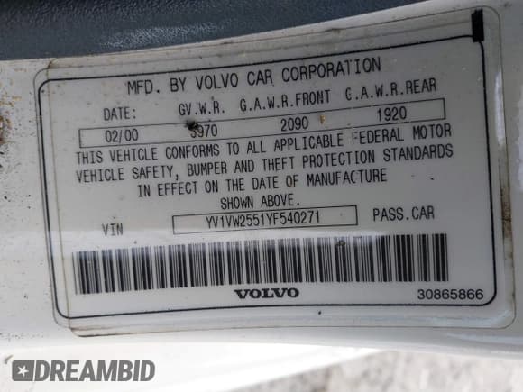 ✅ 2000 Volvo V40 • VIN: YV1VW2551YF540271 • Lot: 41660897. Wystawiony na IAAI z przebiegiem 168 864 mil. Bezpłatny archiwum sprzedaży aukcyjnych z USA i szczegółowy raport historii pojazdu na DreamBid. Zdjęcie 9.