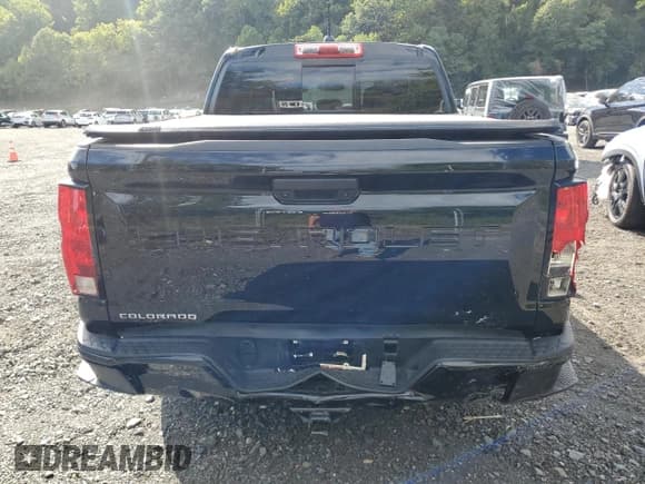 ✅ 2024 Chevrolet Colorado 2WD Work Truck • VIN: 1GCPSBEK2R1148172 • Лот: 70663735. Опубликован ранее на Copart с пробегом 12 853 миль. Бесплатный доступ к архиву аукционных продаж из США и подробный отчёт об истории автомобиля на DreamBid. Изображение 6.