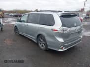 ✅ 2019 Toyota Sienna SE • VIN: 5TDXZ3DC3KS004859 • Lot: 43639458. Listed on IAAI with 44,141 mi. Free auction sales archive from the USA and detailed vehicle history report at DreamBid. Image 3.