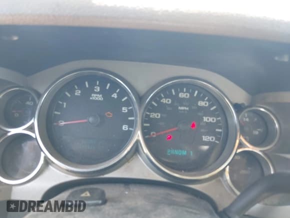 ✅ 2007 Chevrolet Silverado 2500HD Work Truck • VIN: 1GCHK29K57E524691 • Лот: 42817824. Опубликован ранее на IAAI с пробегом 240 919 миль. Бесплатный доступ к архиву аукционных продаж из США и подробный отчёт об истории автомобиля на DreamBid. Изображение 7.