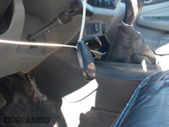 ✅ 2014 Toyota Tacoma • VIN: 5TFLU4ENXEX107441 • Lot: 43569911. Listed on IAAI with 183,301 mi. Free auction sales archive from the USA and detailed vehicle history report at DreamBid. Image 11.