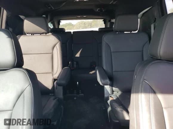 ✅ 2022 Chevrolet Suburban Z71 • VIN: 1GNSKDKD3NR216414 • Lot: 74988494. Wystawiony na Copart z przebiegiem 38 223 mil. Bezpłatny archiwum sprzedaży aukcyjnych z USA i szczegółowy raport historii pojazdu na DreamBid. Zdjęcie 10.