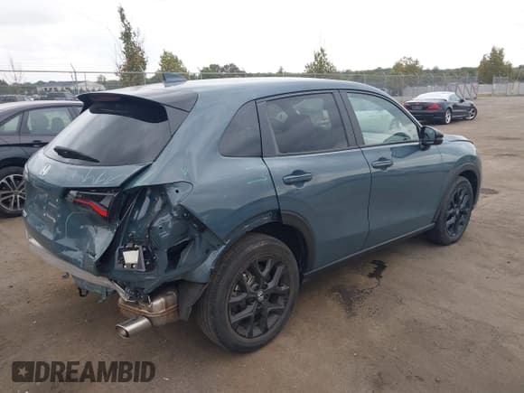 ✅ 2025 Honda HR-V Sport • VIN: 3CZRZ2H55SM740694 • Lot: 43238842. Wystawiony na IAAI z przebiegiem 9 038 mil. Bezpłatny archiwum sprzedaży aukcyjnych z USA i szczegółowy raport historii pojazdu na DreamBid. Zdjęcie 4.