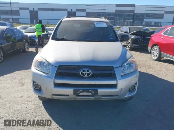 ✅ 2010 Toyota RAV4 • VIN: 2T3ZF4DV0AW021110 • Lot: 43541157. Listed on IAAI with 288,000 mi. Free auction sales archive from the USA and detailed vehicle history report at DreamBid. Image 12.